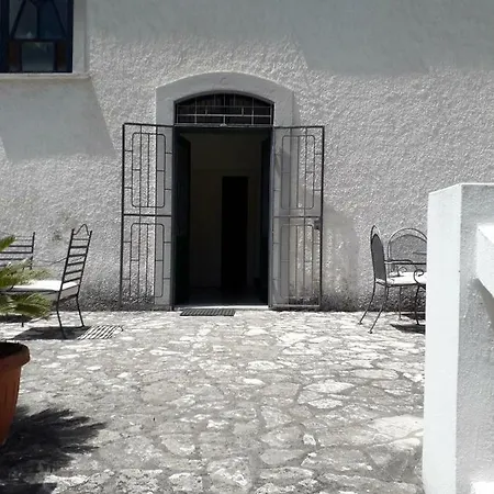 In Venezuela Piano Terra Porto di Maratea